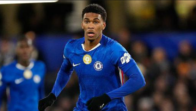 crystal-palace-tinh-phuong-an-muon-vien-ngoc-tho-chelsea-thay-guehi