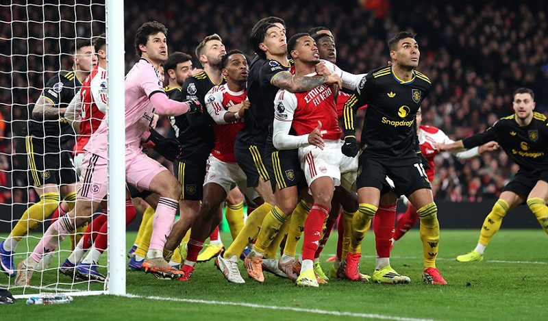 arsenal-gay-tranh-cai-vi-cach-keo-cham-nhip-tran-dau-tai-ngoai-hang-anh