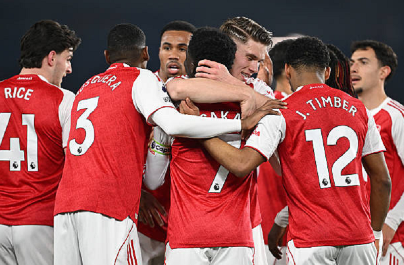 arsenal-thoat-thua-tai-duc-nhung-lo-van-de-chien-thuat-dang-lo