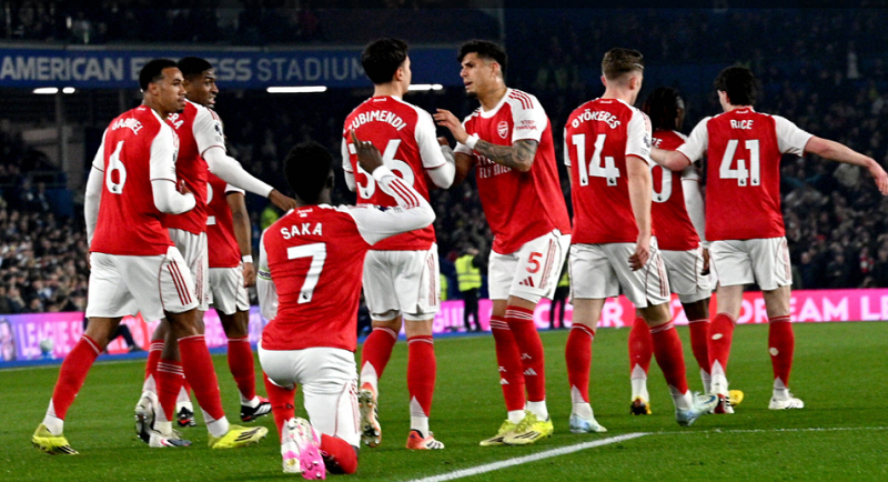 evra-canh-bao-arsenal