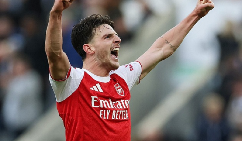 arsenal-xuc-tien-gia-han-hop-dong-voi-declan-rice-de-giu-chan-tru-cot