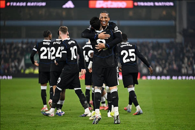 chelsea-chuan-bi-xoay-tua-luc-luong