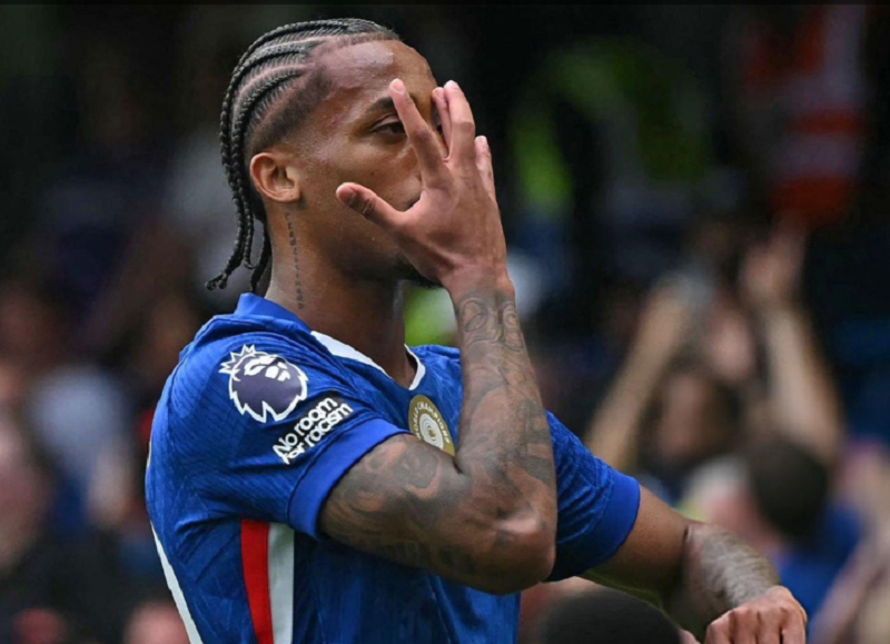 joao-pedro-bung-no-chelsea-huong-trai-ngot-tu-sat-thu-moi