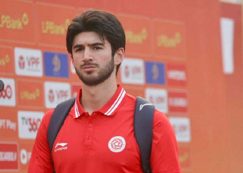 kyle-colonna-cao-1m88-loi-giai-moi-cho-bai-toan-hang-thu-tuyen-viet-nam