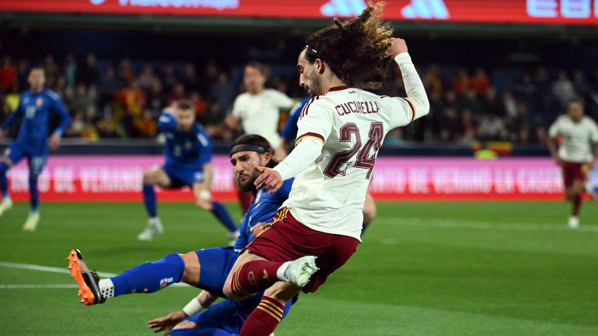 Marc Cucurella đang là trụ cột khó thay thế của Chelsea
