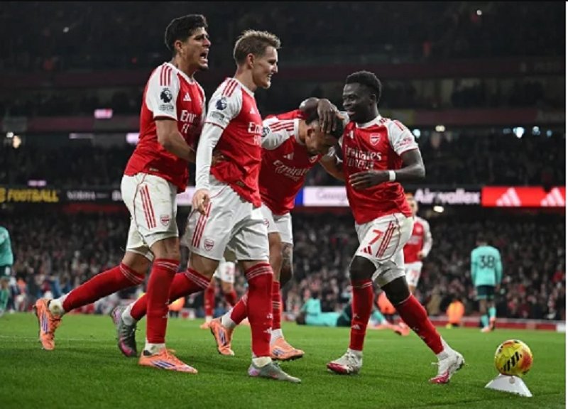 arsenal-dau-dau-vi-bao-chan-thuong