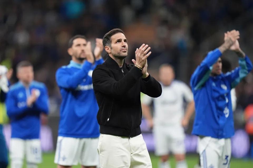 Cesc Fabregas đã lần đầu lên tiếng kể từ khi được thông báo rằng ông có thể rời Como nếu muốn gia nhập Chelsea.