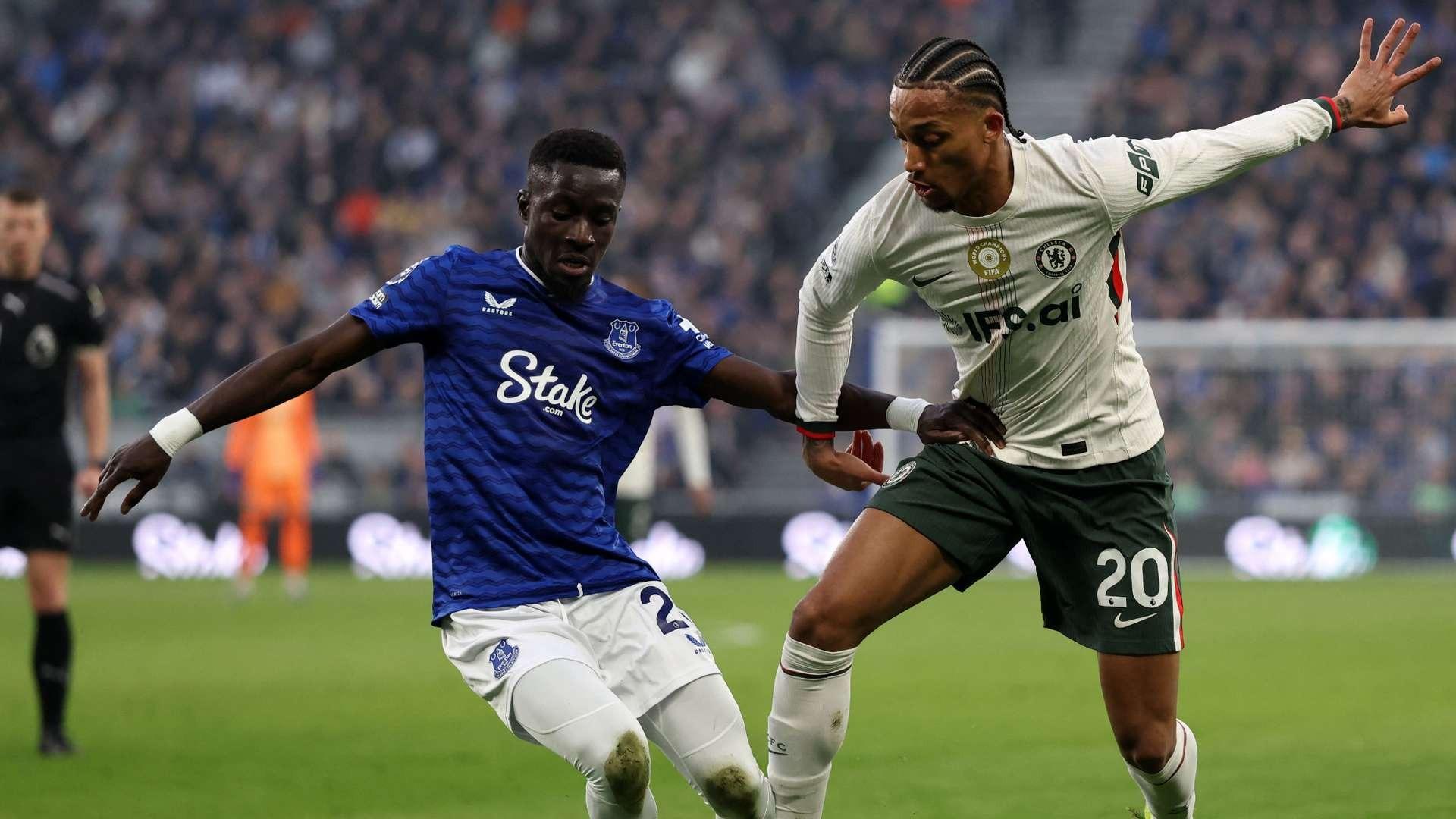 Everton, Nottingham Forest đã cho rằng mức phạt là không hợp lý 