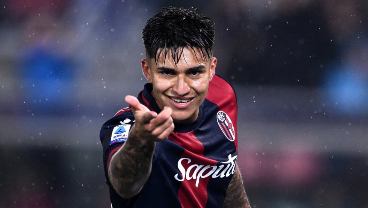 MU sẵn sàng chi đậm để đưa Santiago Castro về Old Trafford