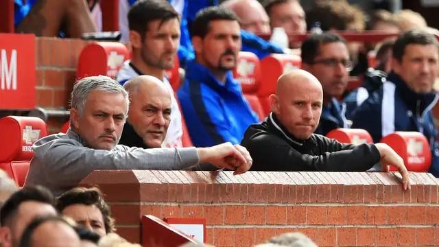 BLĐ MU sẽ tin tưởng trao "chiếc ghế nóng" cho Carrick hay một chiến lược gia nào khác?