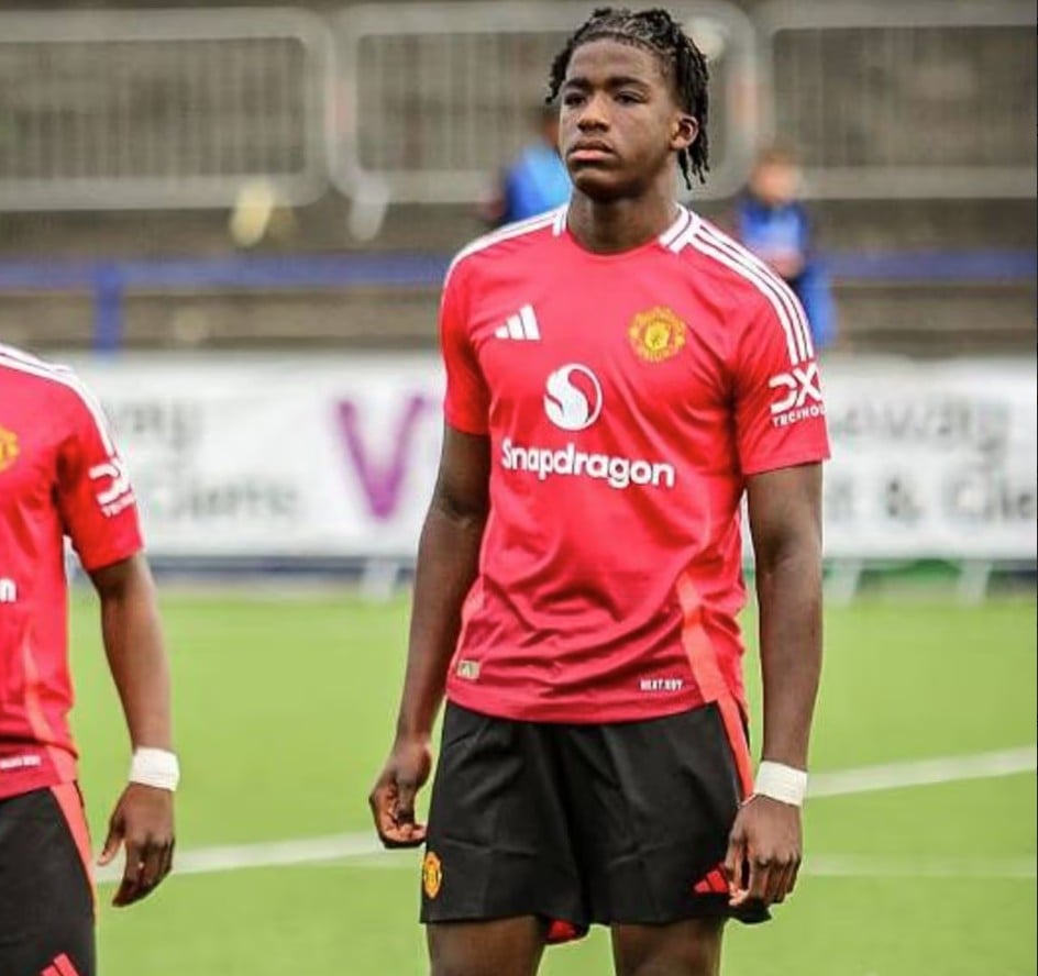 Kukonki sở hữu khả năng đột phá và triển khai bóng sắc sảo vượt trội hơn cả Luke Shaw