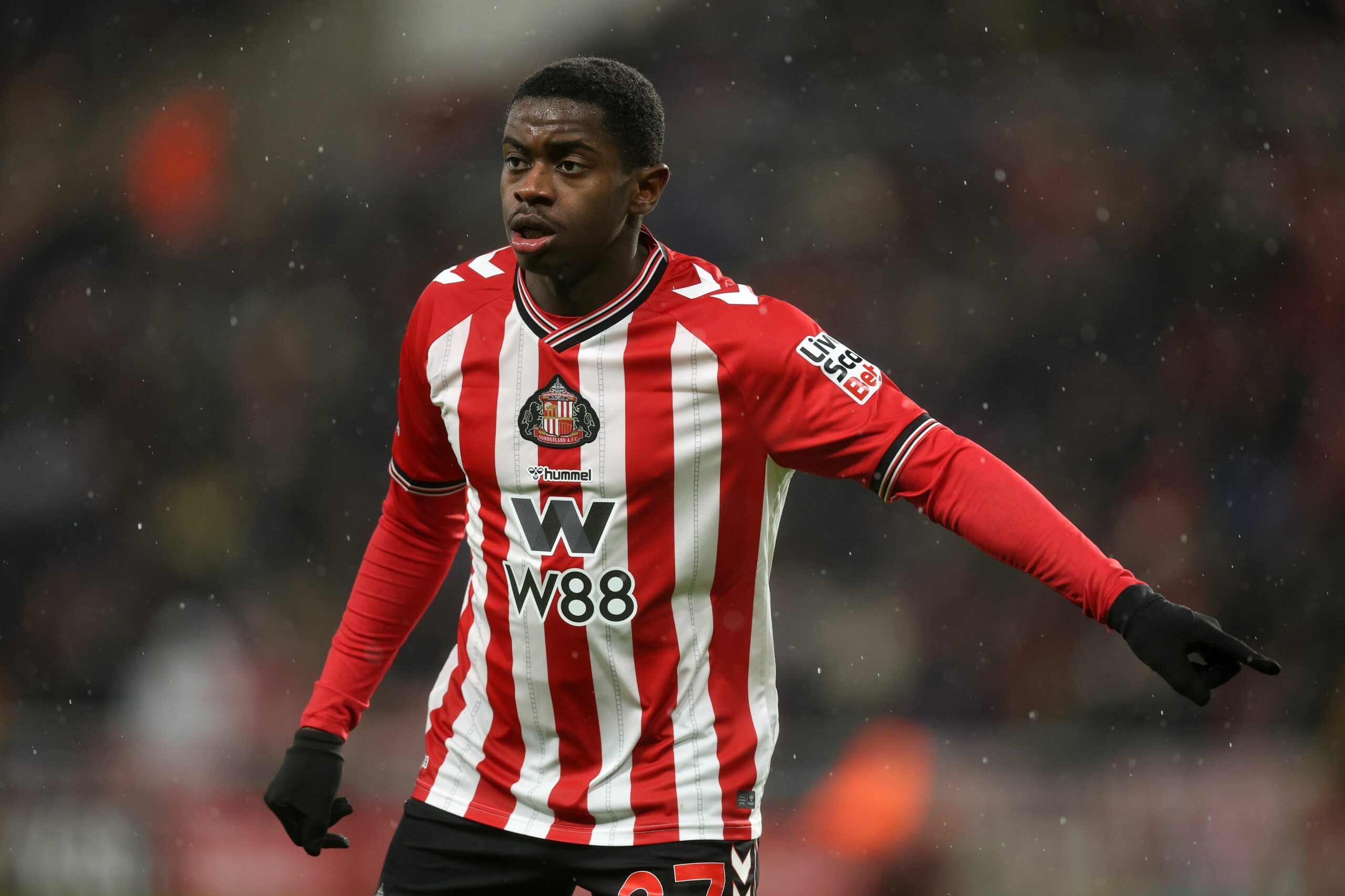 Sunderland đưa ra mức giá yêu cầu lên tới gần 60 triệu euro cho Sadiki