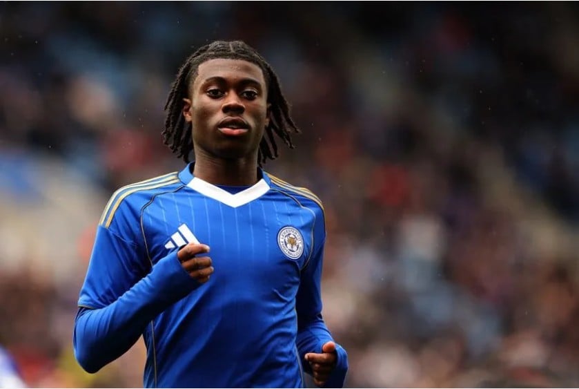 Jeremy Monga từng đi vào lịch sử khi trở thành cầu thủ trẻ thứ hai ra mắt tại sân chơi Premier League