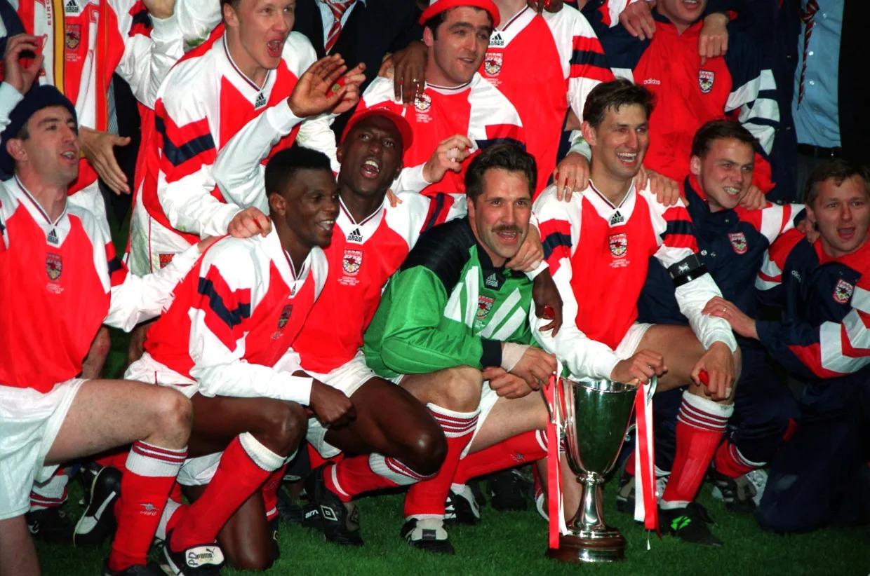 Arsenal đã đánh bại PSG trên đường giành chức vô địch Cúp C2 mùa giải 1993-94