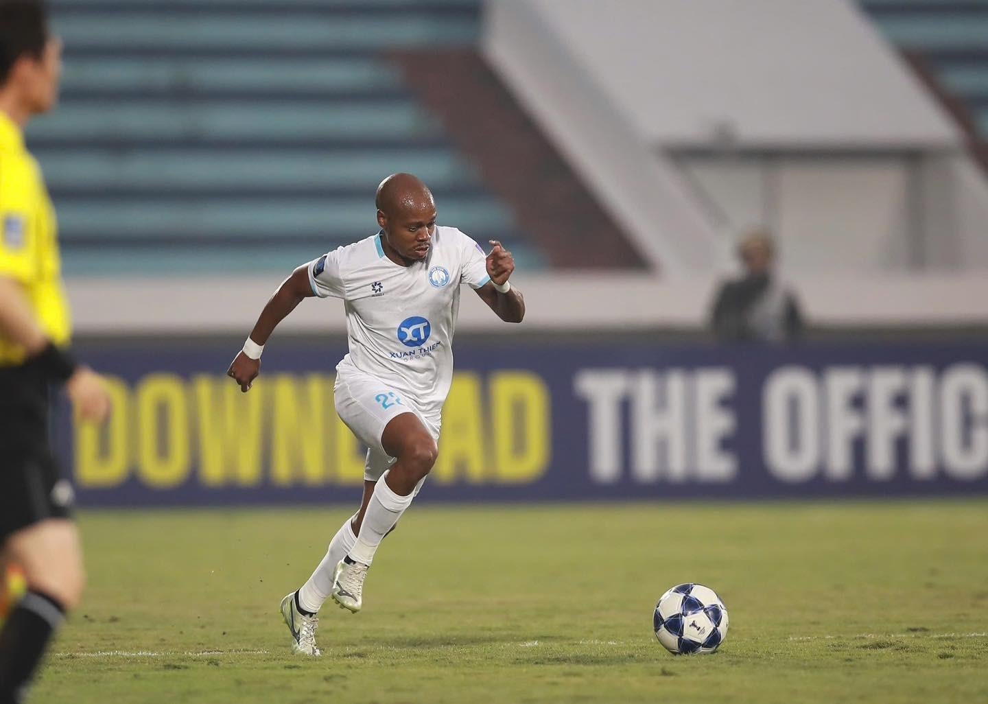 Percy Tau của CLB Nam Định không có tên trong danh sách triệu tập của ĐT Nam Phi